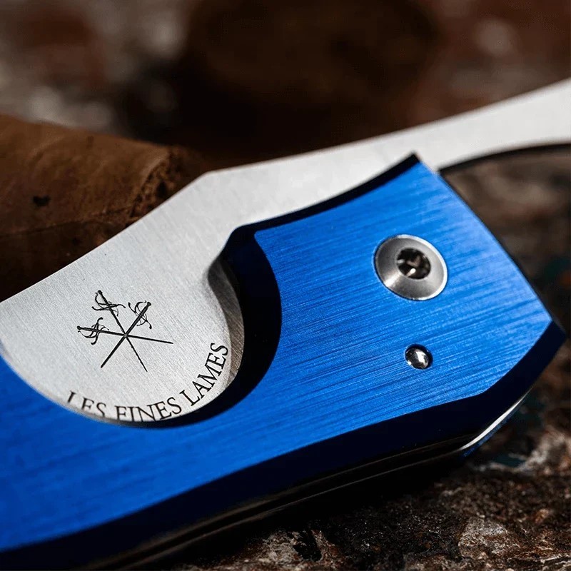 Tagliasigari Les Fines Lames Le Petit Anodized Blue
